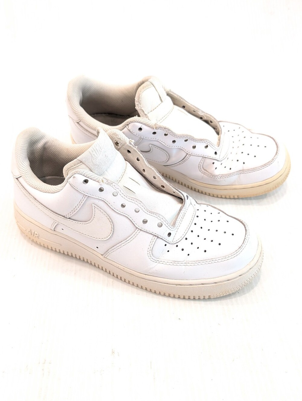 NIKE Air Force 1 White Monochrome Low Sneakers Size 9 Women's